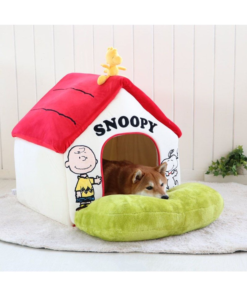 犬用品 ペットグッズ ハウス ベッド ペットパラダイス 犬 ハウス 冬 おしゃれ スヌーピー お庭付き赤い屋根のハウス 大 赤屋根 ベッド 猫 小型犬 介護 ふわふわ 通年 夏 クッション ソファ カドラー おしゃれ 室内 ドーム キャラクター Pet Paradise 通販 雑貨