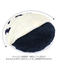 PET PARADISE ディズニー ミッキーマウス 遠赤外線 くつろぎマット 《ロゴ柄》 径75cm