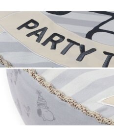 PET PARADISE ≪数量限定 スヌーピーお誕生日≫ スヌーピー 丸形クッション 《パーティー柄》