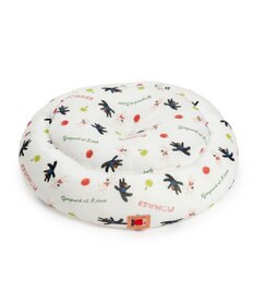 PET PARADISE リサとガスパール 接触冷感 カドラー 《リンゴ柄》 丸型 M 小型犬