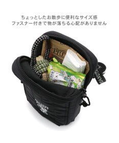 PET PARADISE スヌーピー ショルダーポーチ付き リード ４S～S  小型犬