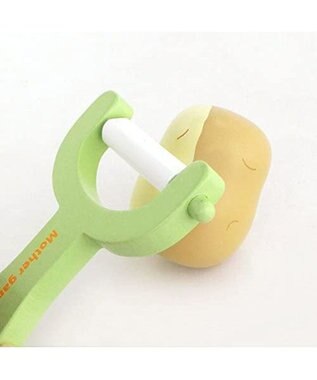 Mother garden マザーガーデン 木製 おままごと  野いちご ピーラー・皮むき器 黄緑