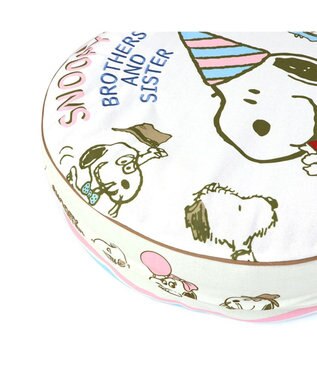 PET PARADISE 【限定250個】スヌーピー 限定 バースデー クッション 白~オフホワイト