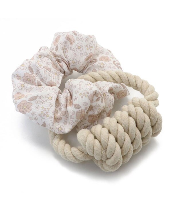 PET PARADISE ペットパラダイス 引っ張り シュシュ トイ  《 花柄 / ドット柄 》 花柄