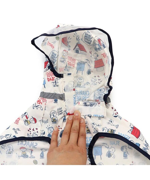 PET PARADISE スヌーピー レインコート 透明フード付き 《アメリカンビンテージ柄》 中型犬 大型犬 白～オフホワイト