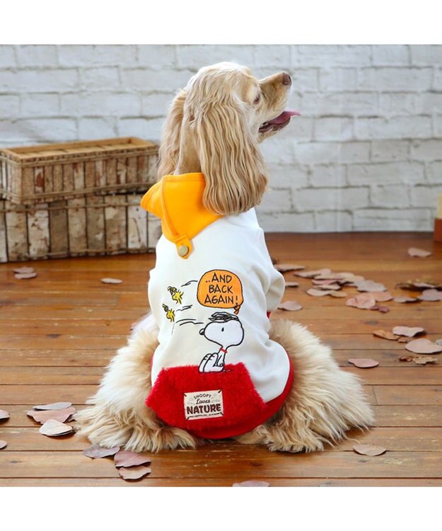 PET PARADISE スヌーピー  ペティヒート パーカー《赤屋根柄 》中型犬 大型犬 白～オフホワイト