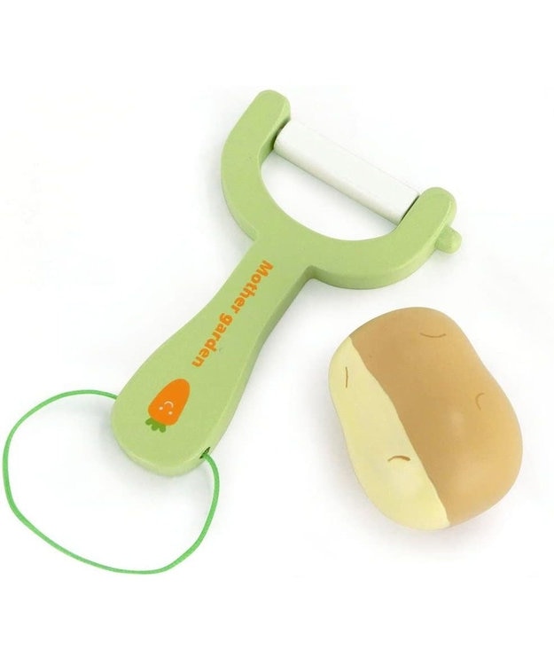 Mother garden マザーガーデン 木製 おままごと  野いちご ピーラー・皮むき器 黄緑