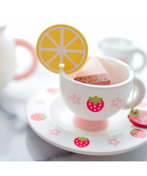 Mother garden マザーガーデン 木のおままごと  《野いちご ティーパーティーセット》プレミアムケーキセット 白～オフホワイト