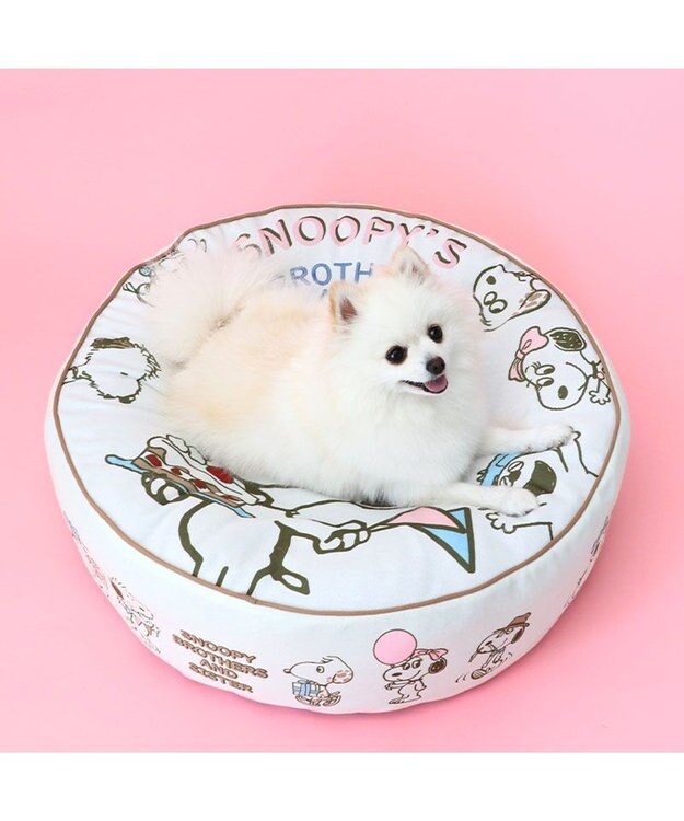 PET PARADISE 【限定250個】スヌーピー 限定 バースデー クッション 白~オフホワイト